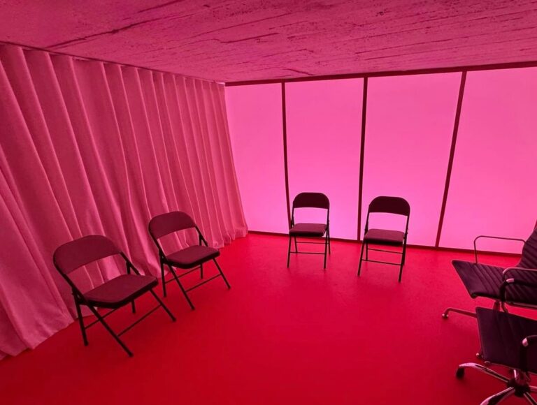 Relaxation and EMDR therapy room at Brussels Mental Health Center in Brussels